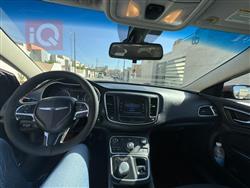 Chrysler 200